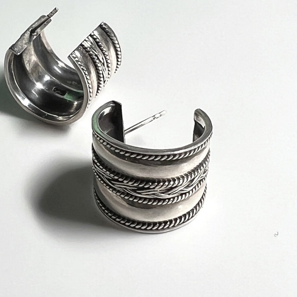 Vintage sterling silver hoop earrings - Chapal-Zenray -Braided Rope Design - Picture 3 of 11